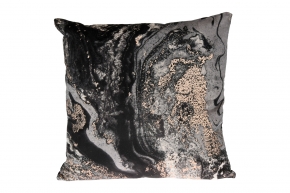 Подушка декоративная с принтом под мрамор велюровая черная 516528