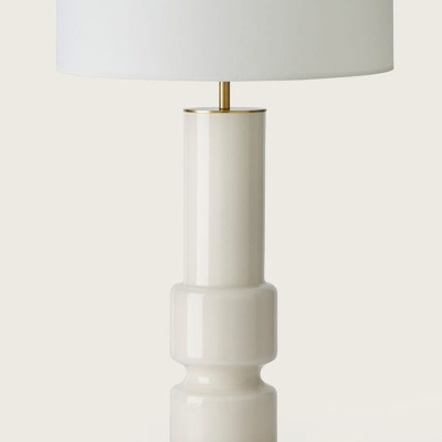 Настольная лампа Lusa, отделка серое стекло, белый абажур, матовая латунь 810840