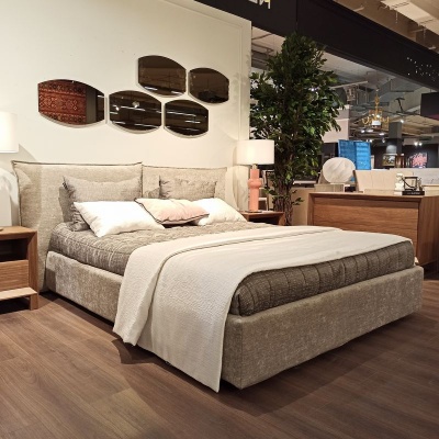 Кровать с решеткой Leonor, отделка ткань Chenille AB 4 кат 3 682758
