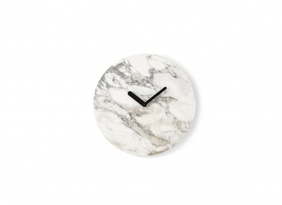 Moon 256460