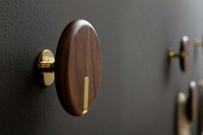 Вешалка Tonin Casa Tweens 7411A - walnut / brass 921872